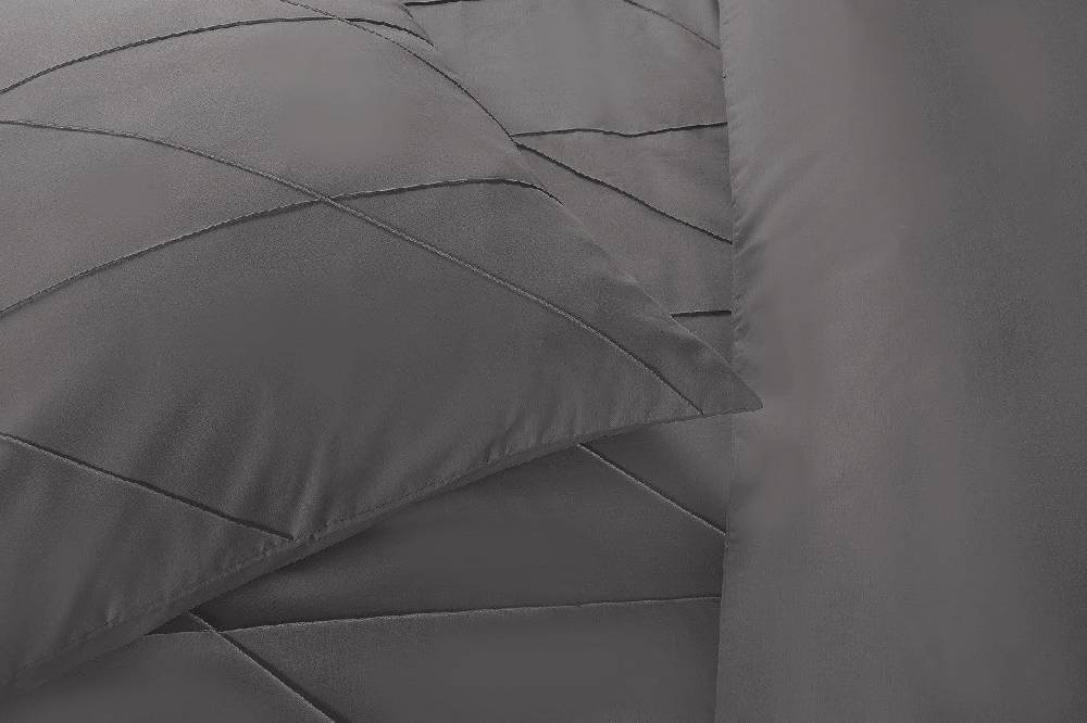 Kayoom Bettwäsche Lamia 125 Grau 155cm x 220cm Fabrikverkauf