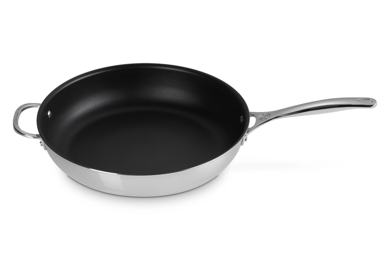 Le Creuset Antihaftbeschichtete Bratpfanne mit Gegengriff aus 3-ply PLUS Edelstahl Angebote