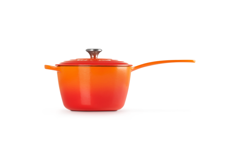 Le Creuset Stielkasserolle aus Gusseisen Fabrik Onlineshop