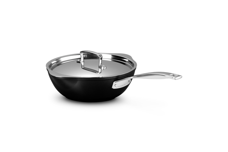 Le Creuset Aluminium-Antihaft Sautépfanne mit zwei Ausgießern Riesige Rabatte