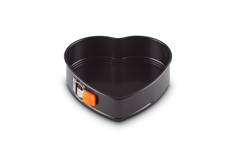 Le Creuset Herz Springform im Angebot