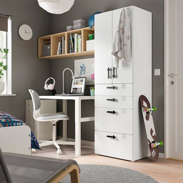 SMÅSTAD / PLATSA Kleiderschrank, weiß weiß/4 Schubladen, Im Verkauf