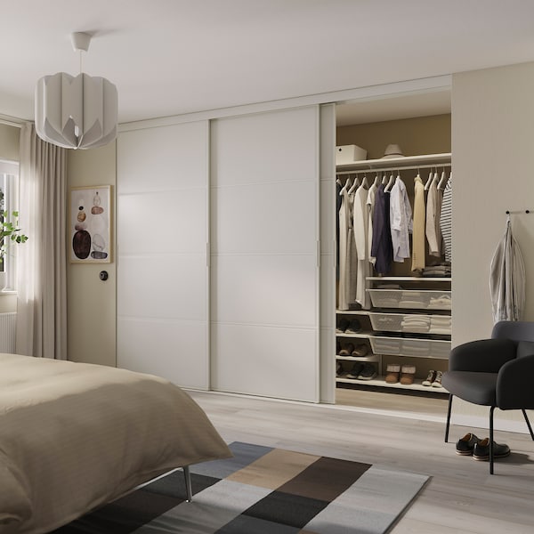 SKYTTA / BOAXEL Kleiderschrank+Schiebetüren begehb., weiß/Tjörhom weiß, Auslauf