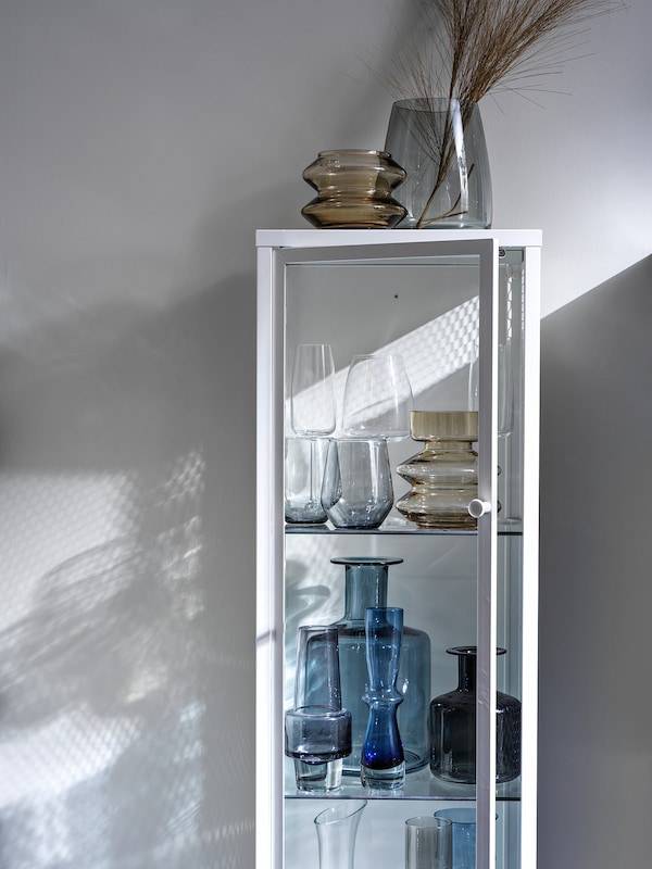BAGGEBO Schrank mit Vitrinentüren, Metall/weiß, Preisnachlass
