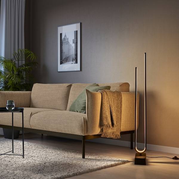 PILSKOTT Standleuchte, LED, smart schwarz Begrenztes Angebot