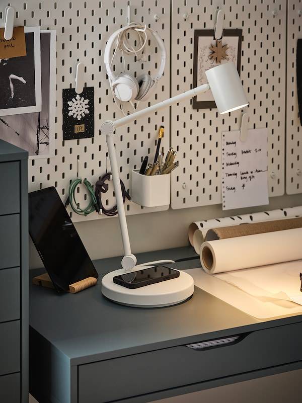 NYMÅNE Arbeitsleuchte mit Ladefunktion, weiß Bis zu 65% Rabatt