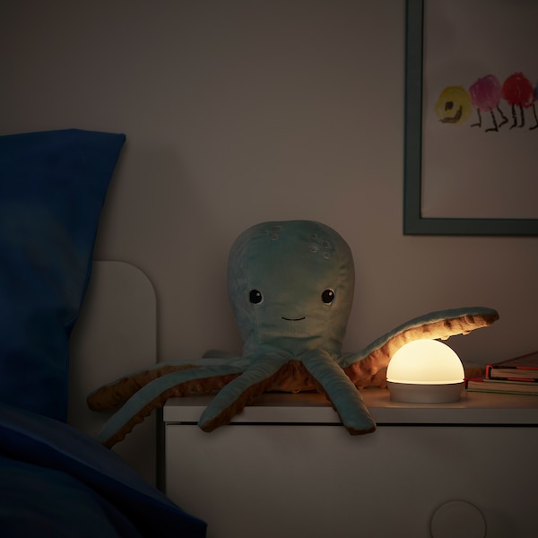 BLÅVINGAD Stofftier mit LED-Nachtlicht, türkis Oktopus/batteriebetrieben Günstiger Verkauf