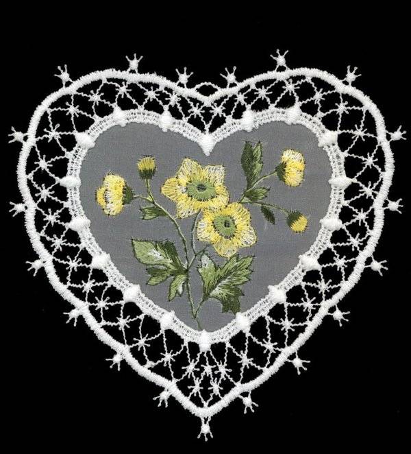 Plauener Spitze Fensterbild Sommerblume Trollblume