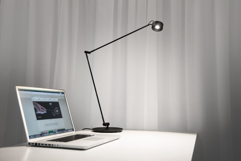 Radius Design BASICA SCHREIBTISCHLEUCHTE Sonderangebot