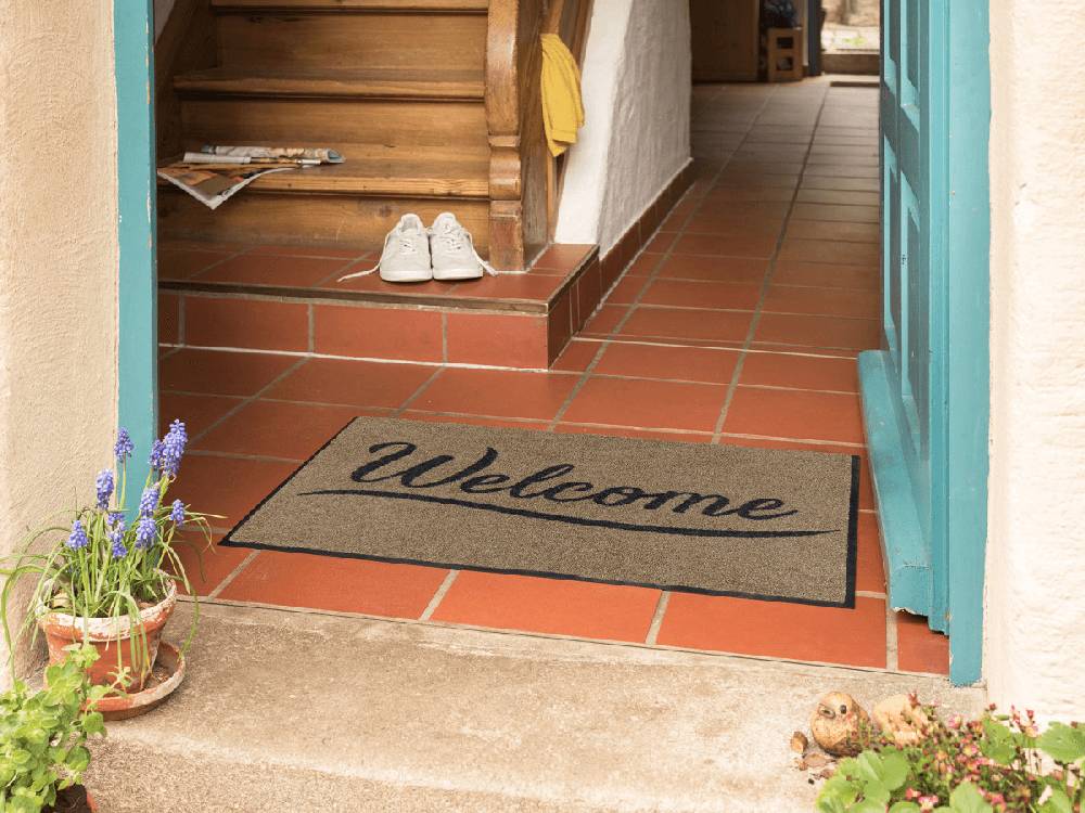 Salonloewe Simply Welcome taupe Fußmatte Kostenloser Versand