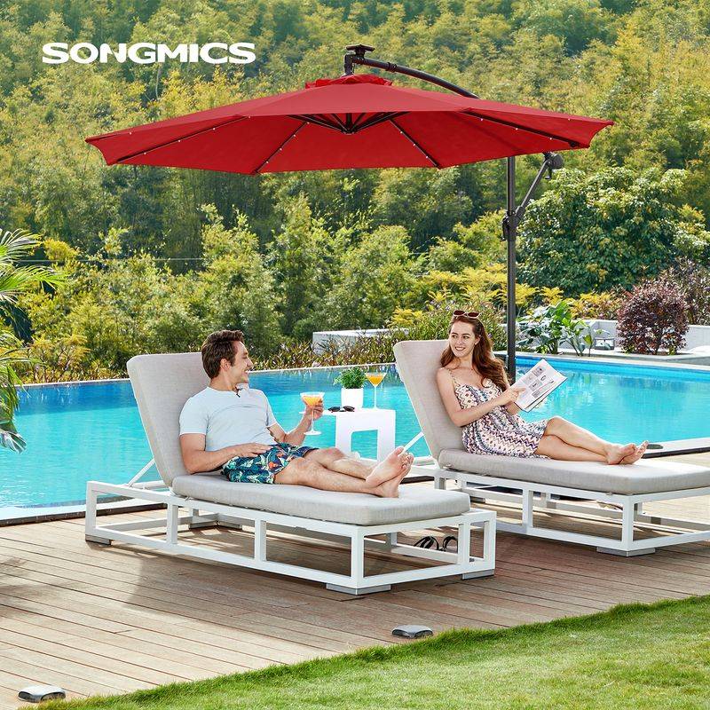 Songmics SONGMICS Sonnenschirm mit LED-Solar-Beleuchtung und Ständer Exklusivangebot