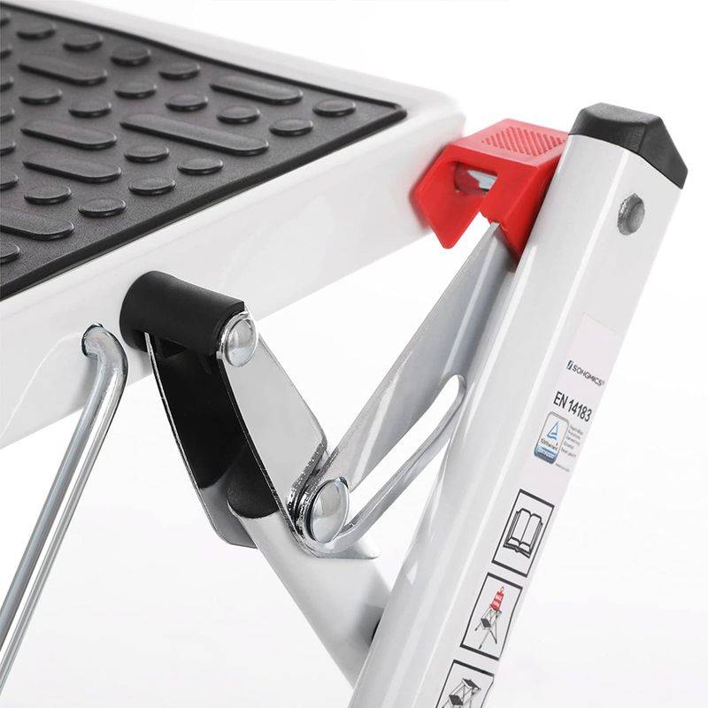 Songmics SONGMICS Leiter aus Stahl mit 2 Stufen im Angebot