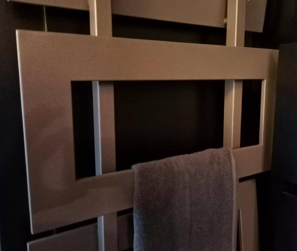 Szagato BADHEIZKÖRPER Design ART I 180x60cm 1019 Watt braun SZAGATO Paneelheizkörper Designheizkörper Handtuchheizkörper mit Mittelanschluss Handtuchwärmer Auslauf