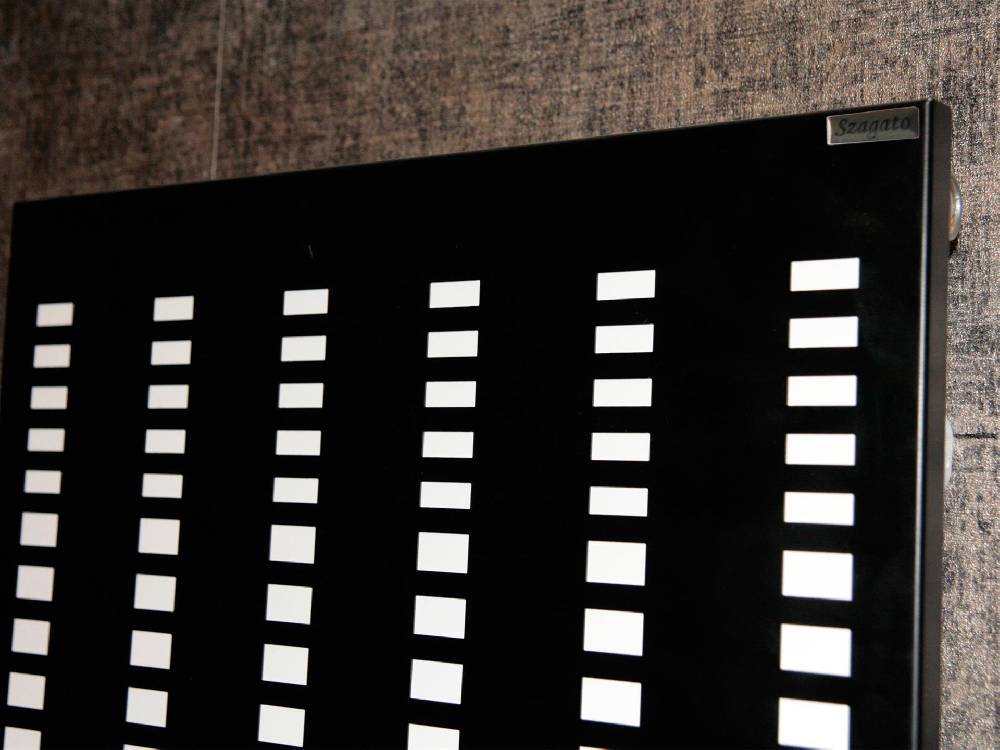 Szagato BADHEIZKÖRPER Design broken Mirror 3 180x47cm 1118 Watt schwarz SZAGATO Designheizkörper Handtuchheizkörper mit Mittelanschluss Handtuchwärmer Saisonschlussverkauf