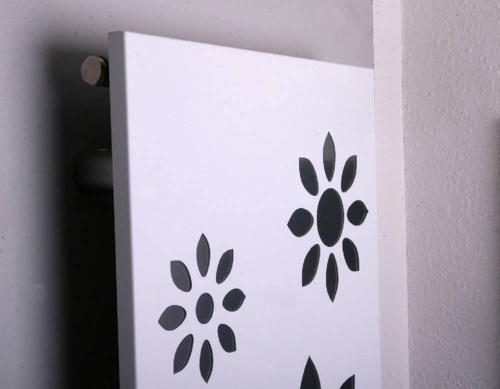 Szagato BADHEIZKÖRPER Design Flower 2 120x47cm 1118 Watt weiß SZAGATO Designheizkörper Handtuchheizkörper mit Mittelanschluss Handtuchwärmer VIP-Rabatte