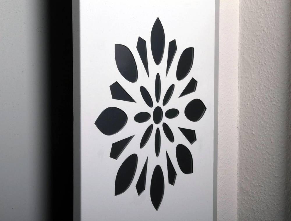 Szagato BADHEIZKÖRPER Design Flower 3 180x47cm 1118 Watt weiß SZAGATO Designheizkörper Handtuchheizkörper mit Mittelanschluss Handtuchwärmer Fabrikverkauf