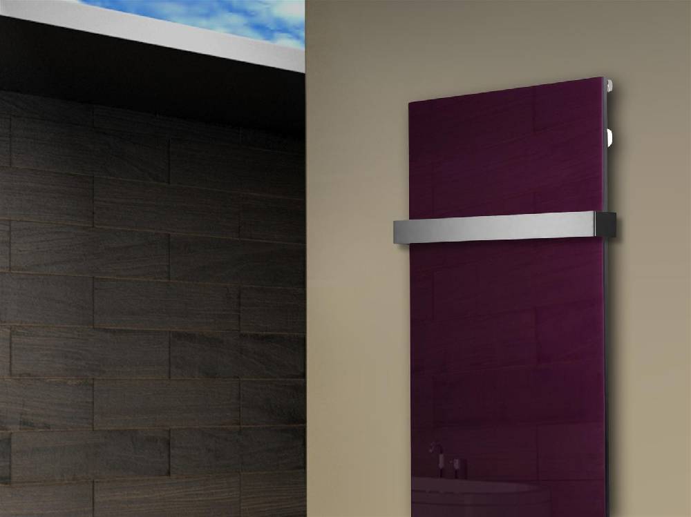 Szagato Badheizkörper mit Glas Design Montevideo 2 (Glasfront) 120x47cm 799 Watt violett (+1 Halter 50mm) SZAGATO Designheizkörper mit Mittelanschluss 2025