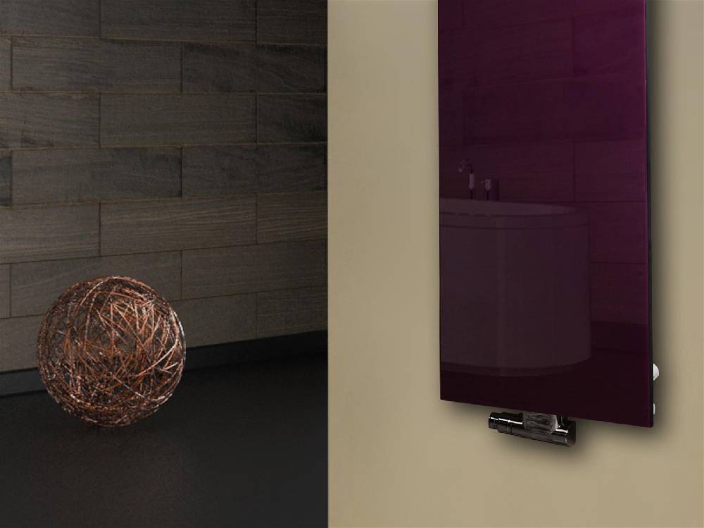 Szagato Badheizkörper mit Glas Design Montevideo 2 (Glasfront) 120x47cm 799 Watt violett (+1 Halter 50mm) SZAGATO Designheizkörper mit Mittelanschluss 2025