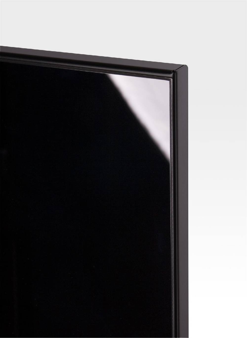 Szagato Badheizkörper mit Glas Design Montevideo 3 Glasfront 180x47cm 1118 Watt schwarz SZAGATO Design Handtuchheizkörper mit Mittelanschluss Handtuchwärmer Exklusivangebot