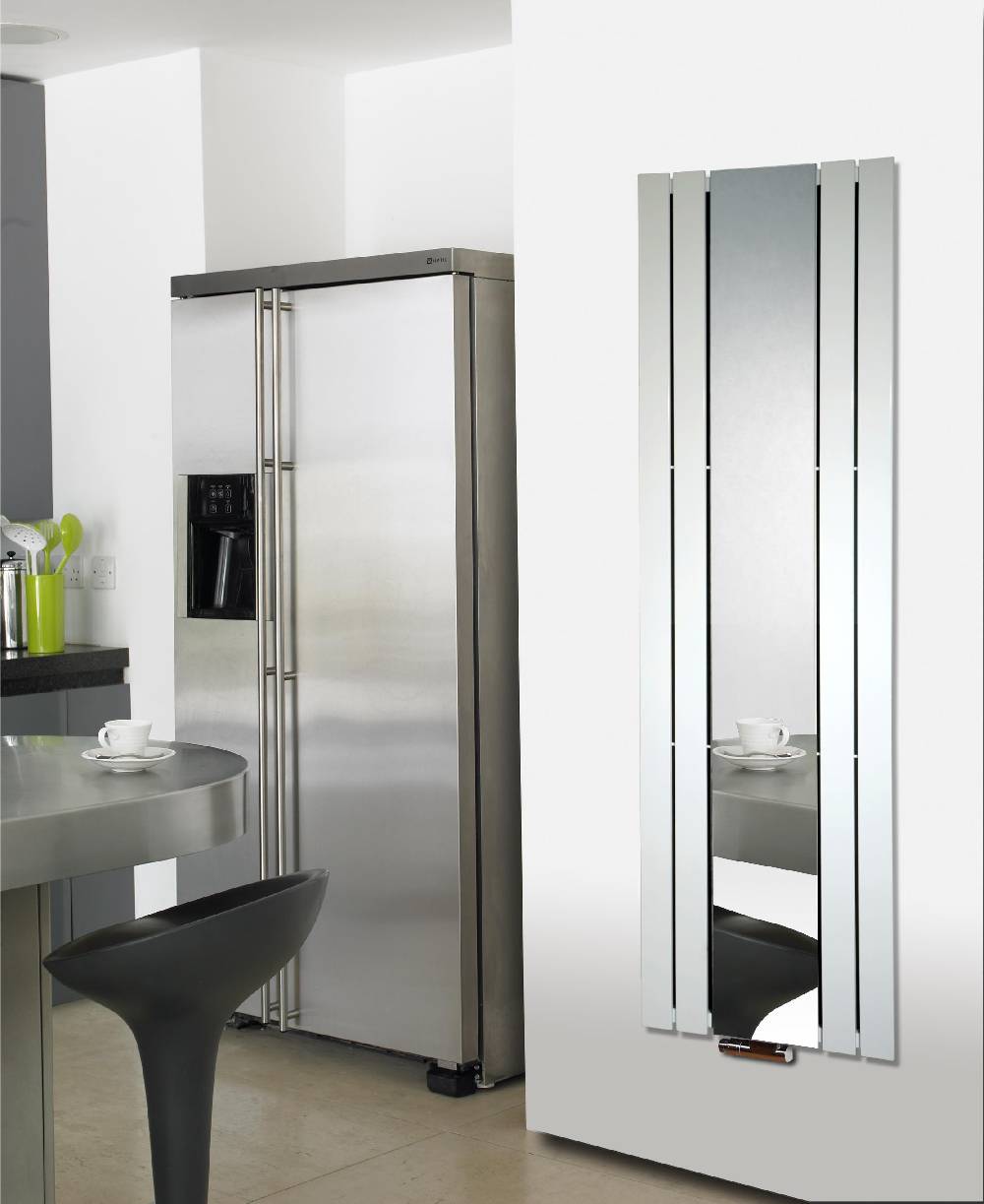 Szagato BADHEIZKÖRPER mit Spiegel Design Shanghai 3 180 x 55cm 819 Watt weiß SZAGATO Designheizkörper Handtuchheizkörper mit Mittelanschluss Handtuchwärmer Flash Sale